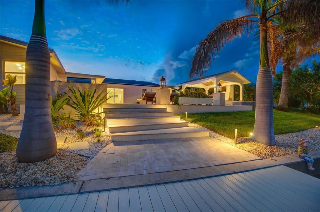 For Rent: $14,500 (3 beds, 3 baths, 2446 Square Feet)