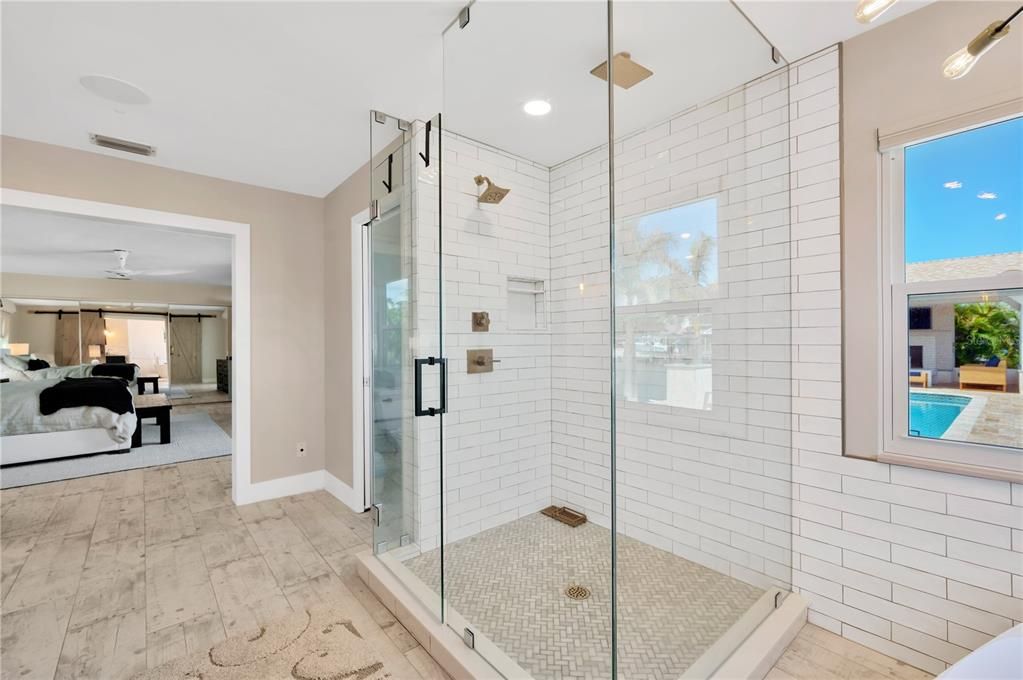 For Rent: $14,500 (3 beds, 3 baths, 2446 Square Feet)