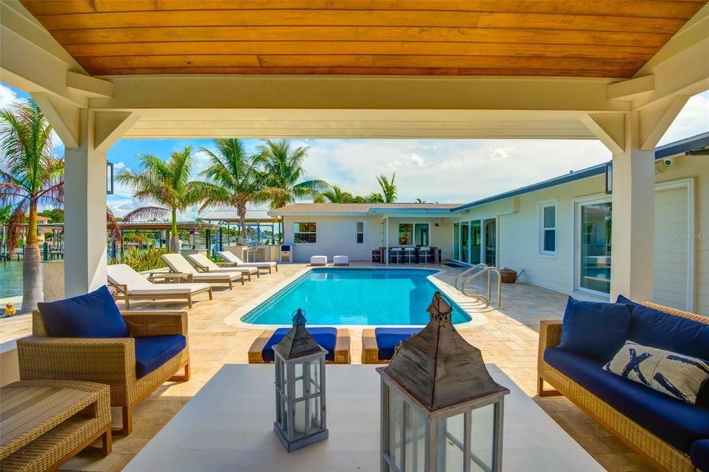 For Rent: $14,500 (3 beds, 3 baths, 2446 Square Feet)