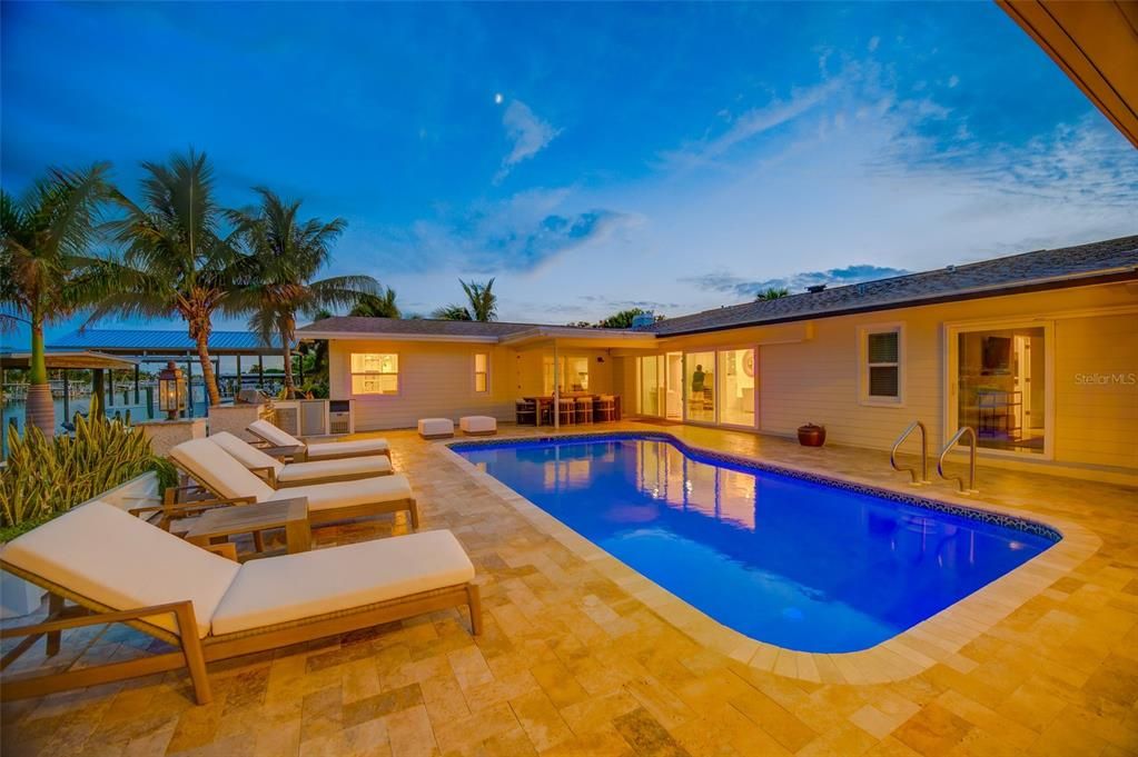 For Rent: $14,500 (3 beds, 3 baths, 2446 Square Feet)