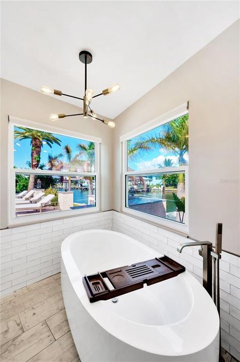 For Rent: $14,500 (3 beds, 3 baths, 2446 Square Feet)