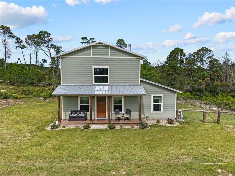 Recently Sold: $349,000 (3 beds, 2 baths, 1331 Square Feet)