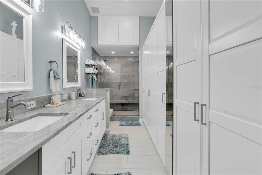 合同活跃: $849,900 (3 贝兹, 3 浴室, 1585 平方英尺)