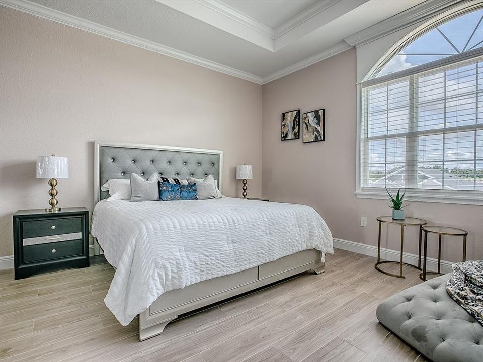 На продажу: $575,000 (4 спален, 2 ванн, 2426 Квадратных фут)