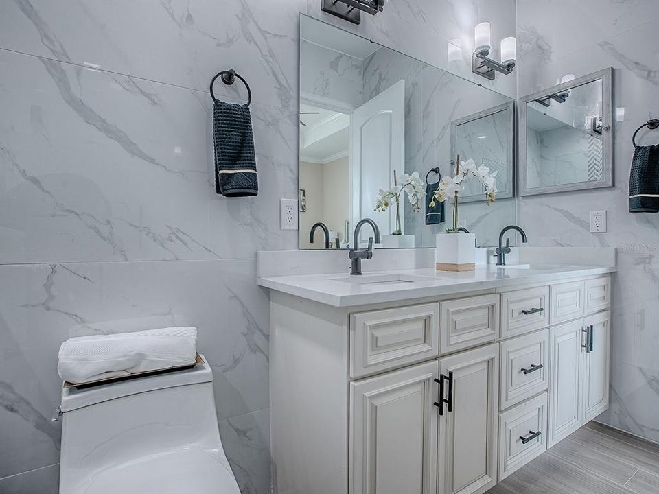 На продажу: $575,000 (4 спален, 2 ванн, 2426 Квадратных фут)