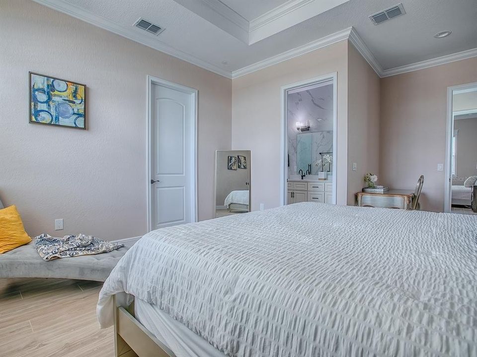 На продажу: $575,000 (4 спален, 2 ванн, 2426 Квадратных фут)