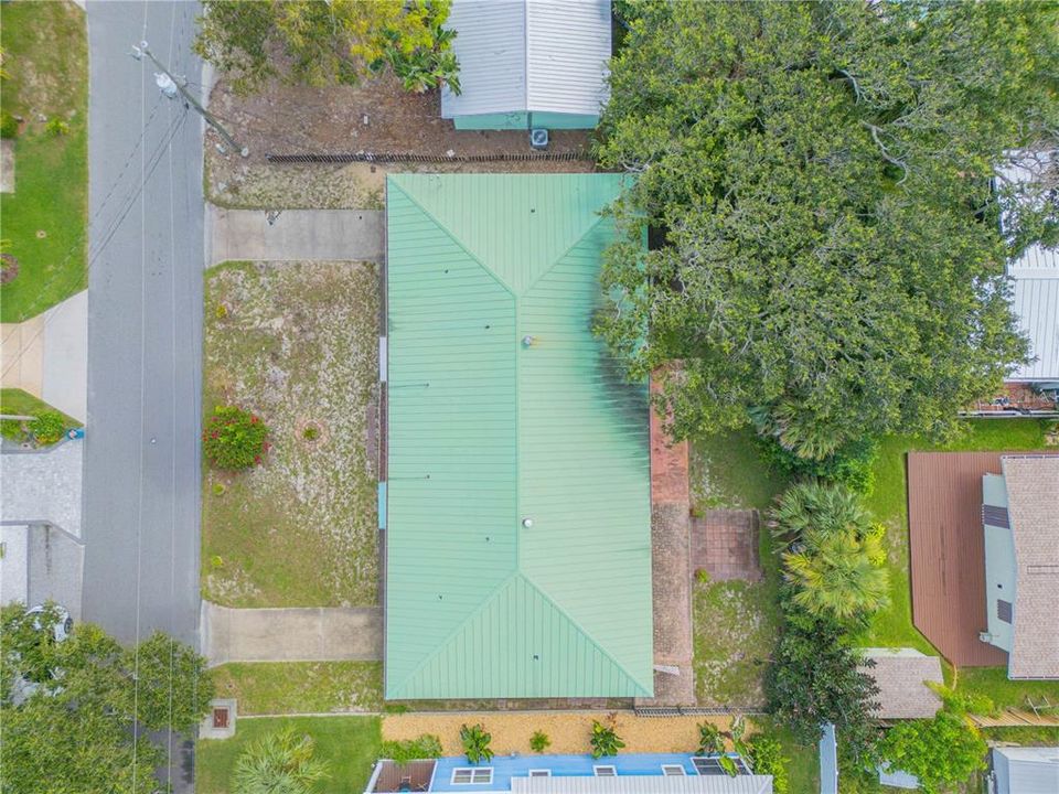 待售: $950,000 (4 贝兹, 0 浴室, 2042 平方英尺)