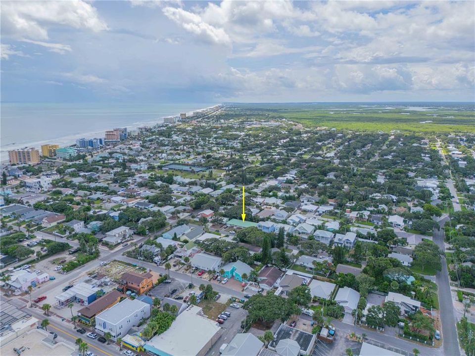 待售: $950,000 (4 贝兹, 0 浴室, 2042 平方英尺)