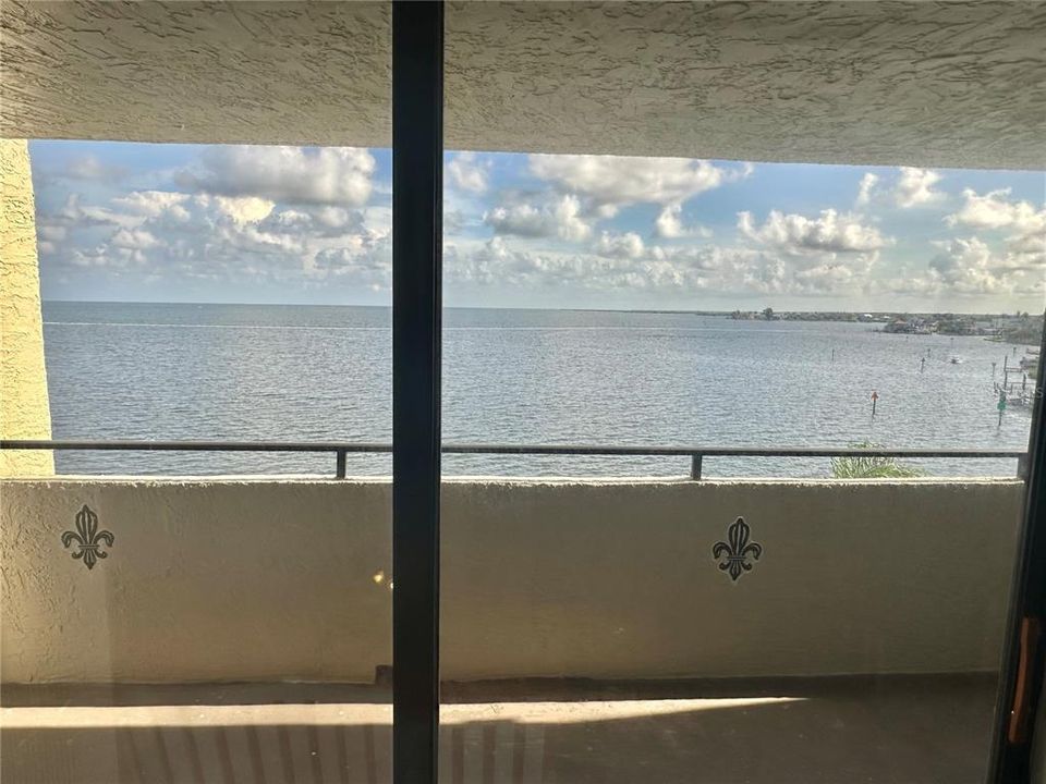 For Rent: $3,500 (2 beds, 2 baths, 1236 Square Feet)