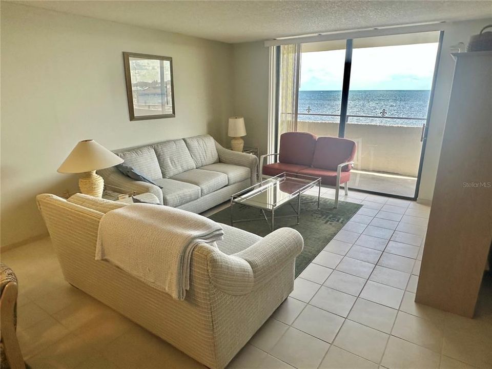 For Rent: $3,500 (2 beds, 2 baths, 1236 Square Feet)