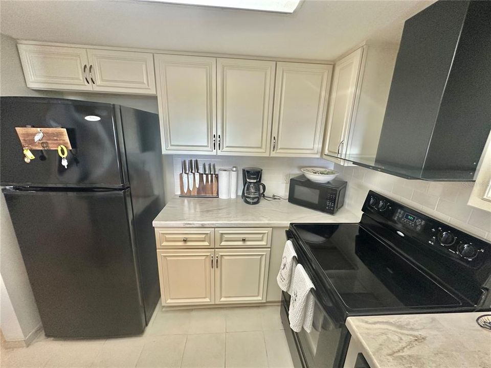 For Rent: $3,500 (2 beds, 2 baths, 1236 Square Feet)