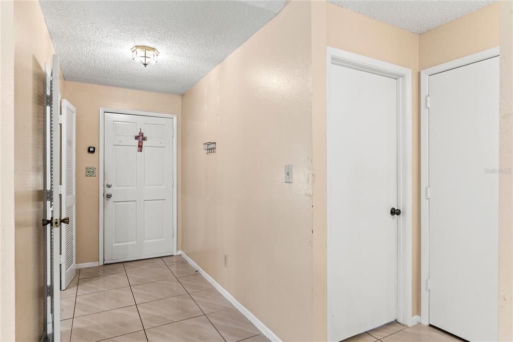 待售: $375,000 (3 贝兹, 2 浴室, 1486 平方英尺)