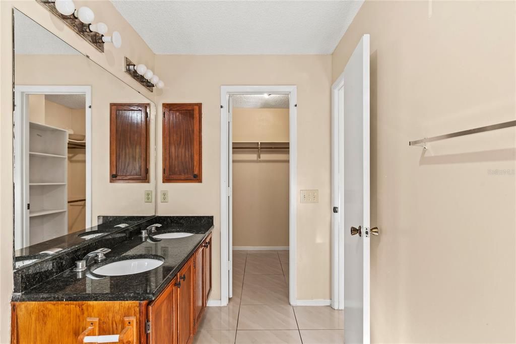 待售: $375,000 (3 贝兹, 2 浴室, 1486 平方英尺)