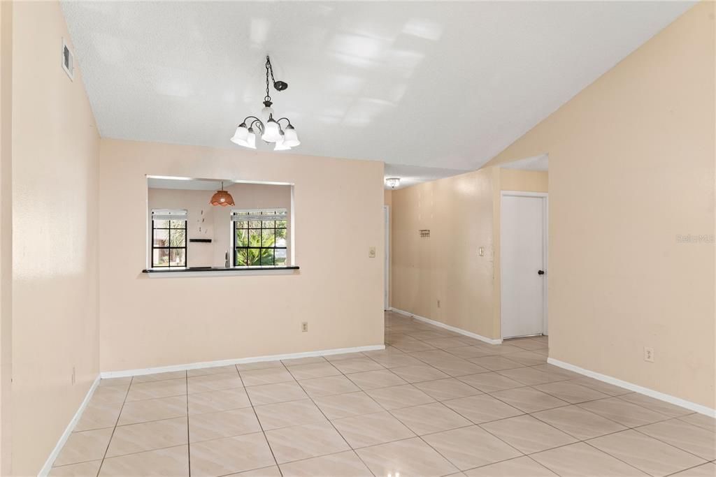 待售: $375,000 (3 贝兹, 2 浴室, 1486 平方英尺)