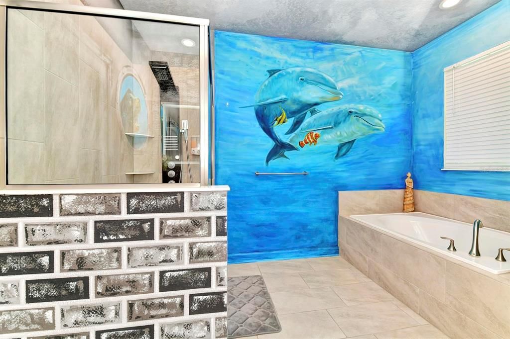 For Sale: $919,000 (9 beds, 5 baths, 4289 Square Feet)