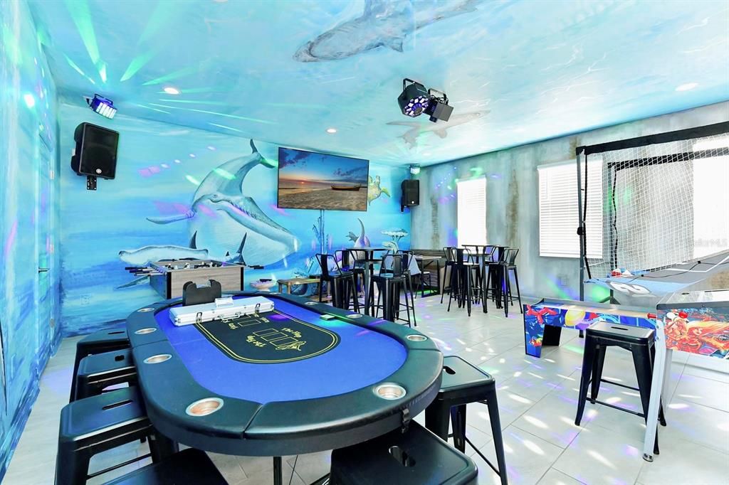 For Sale: $919,000 (9 beds, 5 baths, 4289 Square Feet)