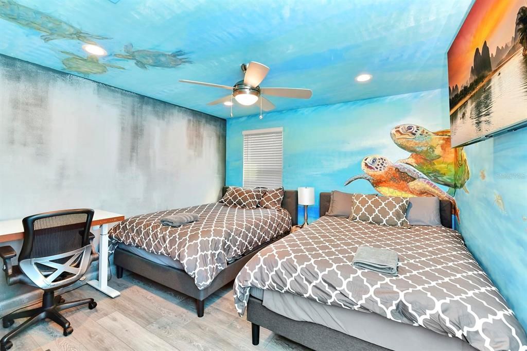 For Sale: $919,000 (9 beds, 5 baths, 4289 Square Feet)