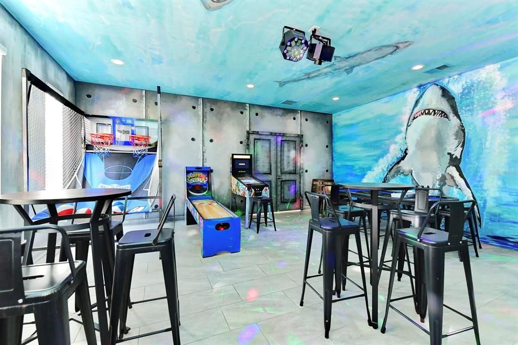 For Sale: $919,000 (9 beds, 5 baths, 4289 Square Feet)