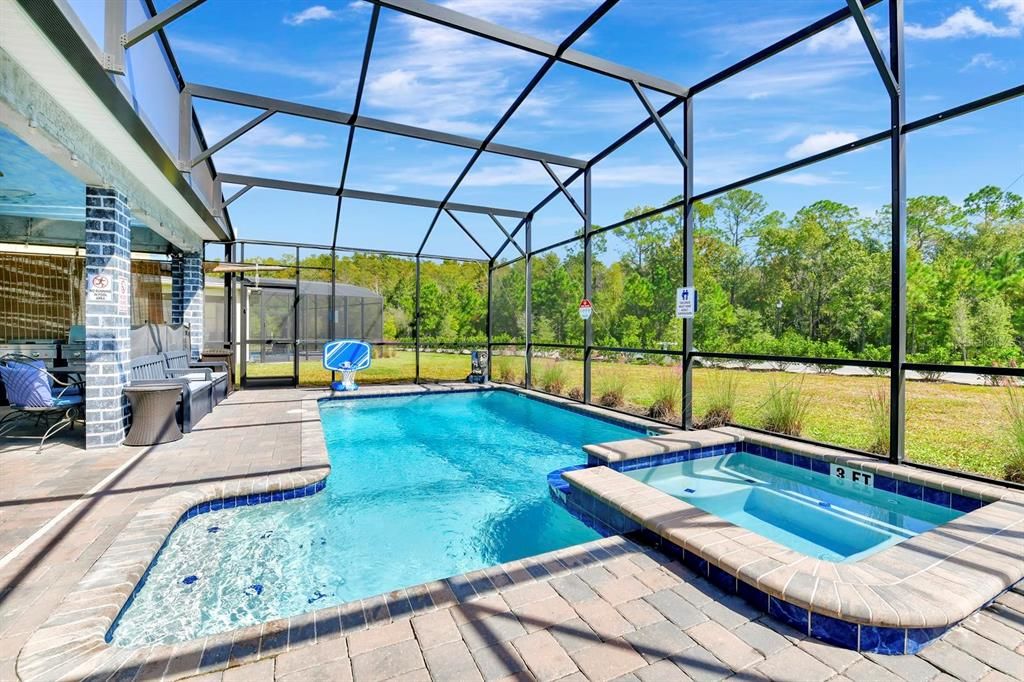 For Sale: $919,000 (9 beds, 5 baths, 4289 Square Feet)