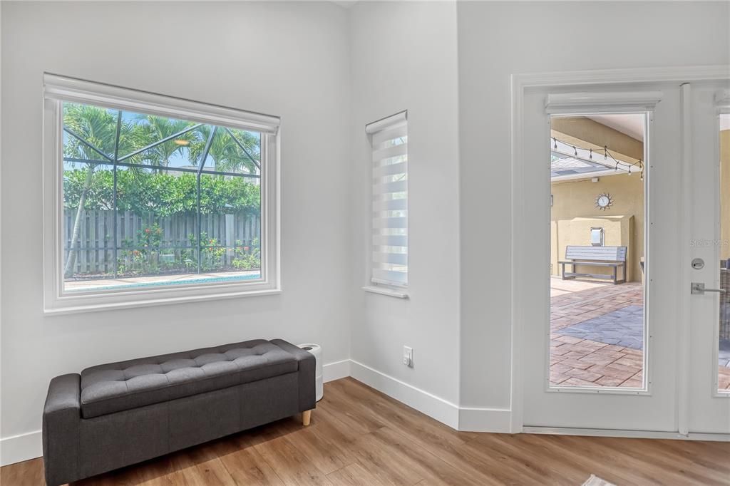 Active With Contract: $977,000 (4 beds, 2 baths, 2463 Square Feet)