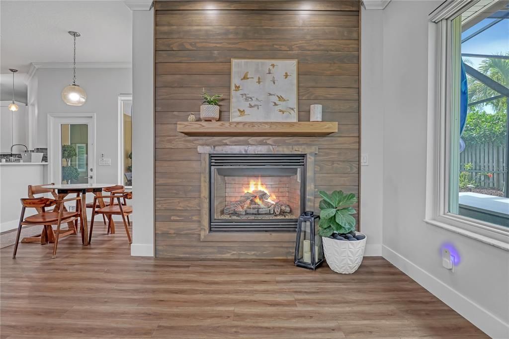 Active With Contract: $977,000 (4 beds, 2 baths, 2463 Square Feet)