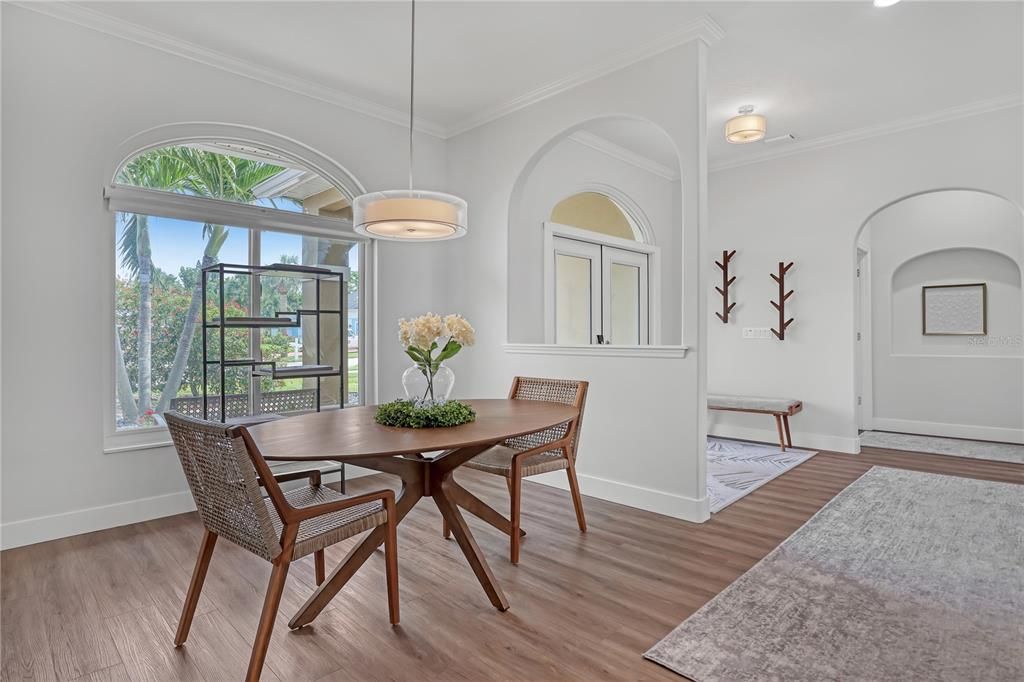 Active With Contract: $977,000 (4 beds, 2 baths, 2463 Square Feet)