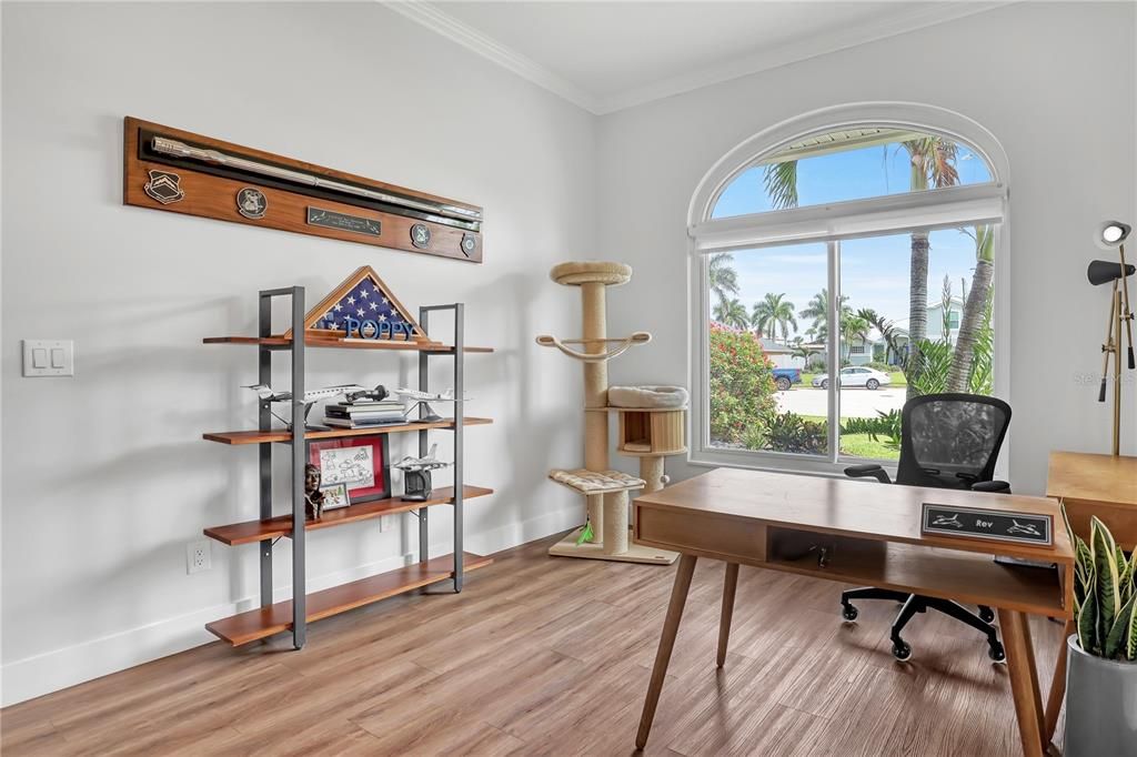 Active With Contract: $977,000 (4 beds, 2 baths, 2463 Square Feet)