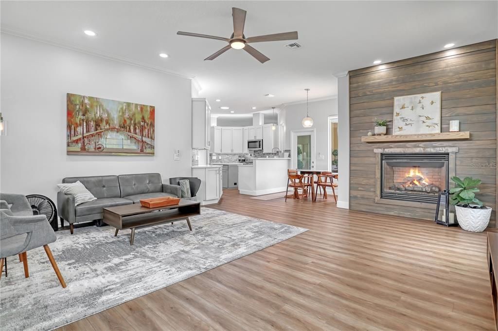 Active With Contract: $977,000 (4 beds, 2 baths, 2463 Square Feet)