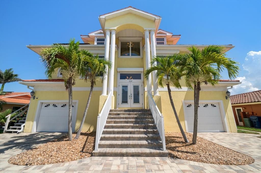 For Sale: $1,390,000 (4 beds, 3 baths, 2612 Square Feet)