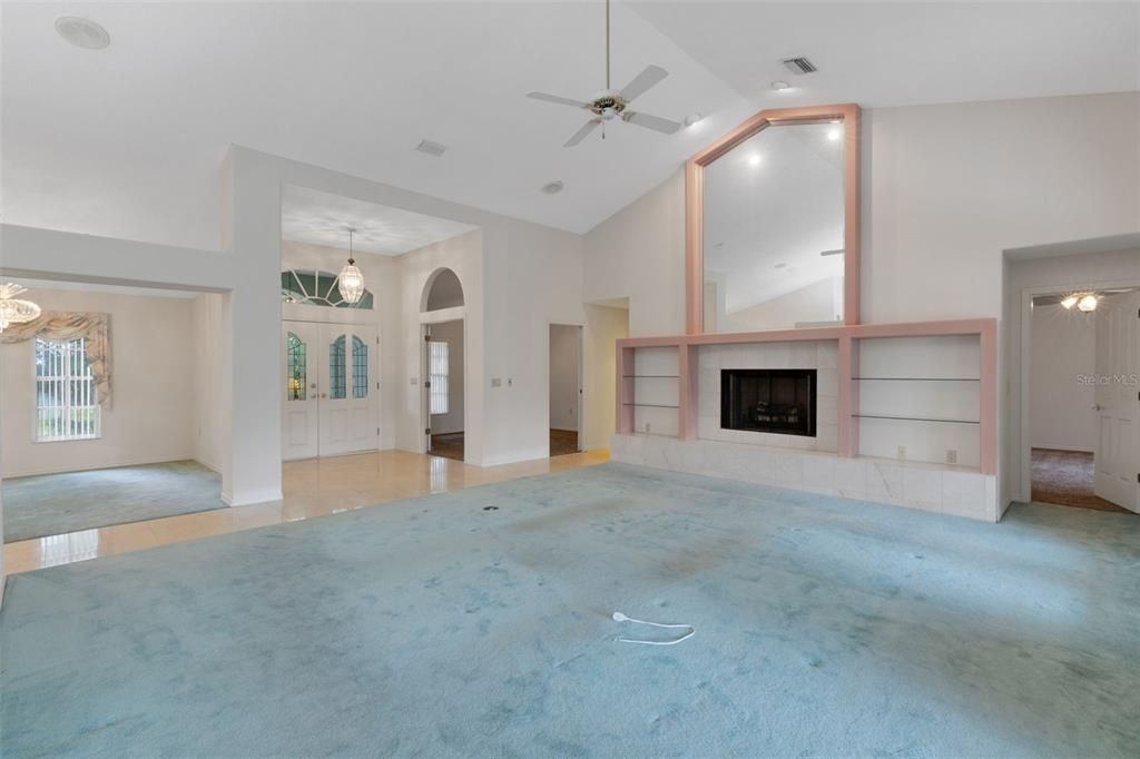 Active With Contract: $450,000 (4 beds, 2 baths, 2829 Square Feet)