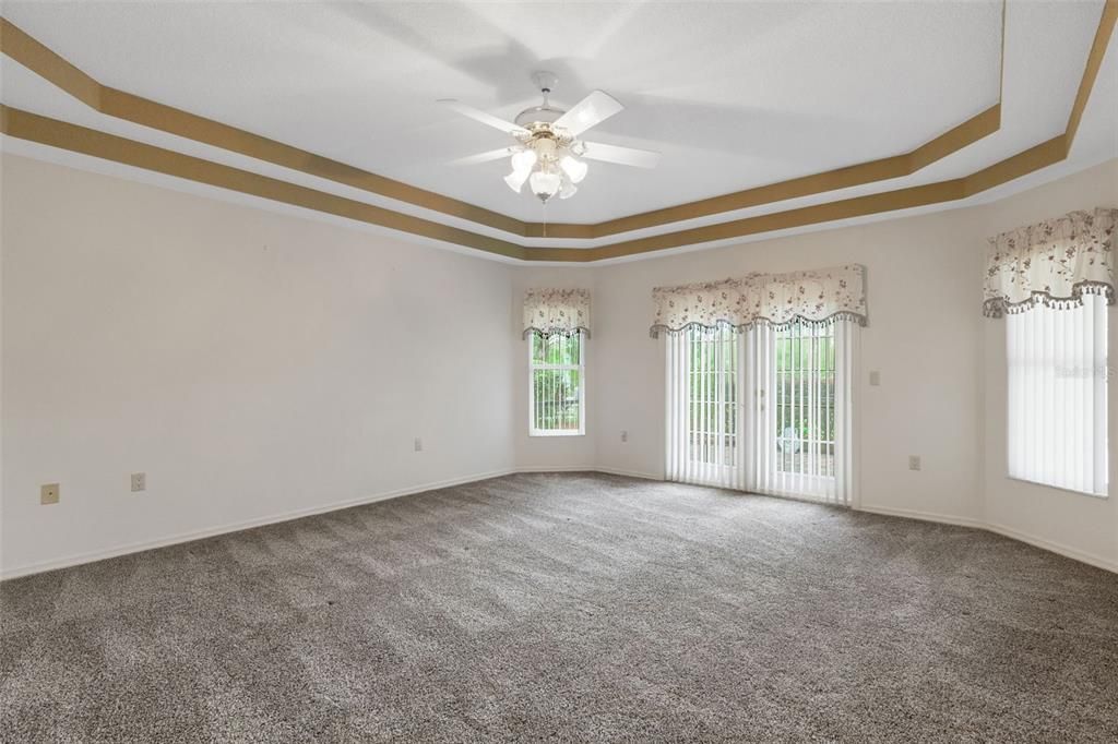 Active With Contract: $450,000 (4 beds, 2 baths, 2829 Square Feet)