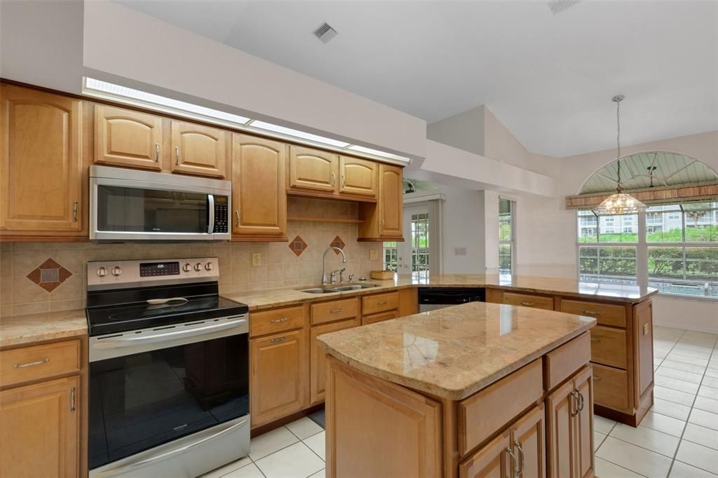 Active With Contract: $450,000 (4 beds, 2 baths, 2829 Square Feet)