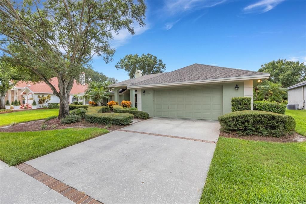 Active With Contract: $450,000 (4 beds, 2 baths, 2829 Square Feet)