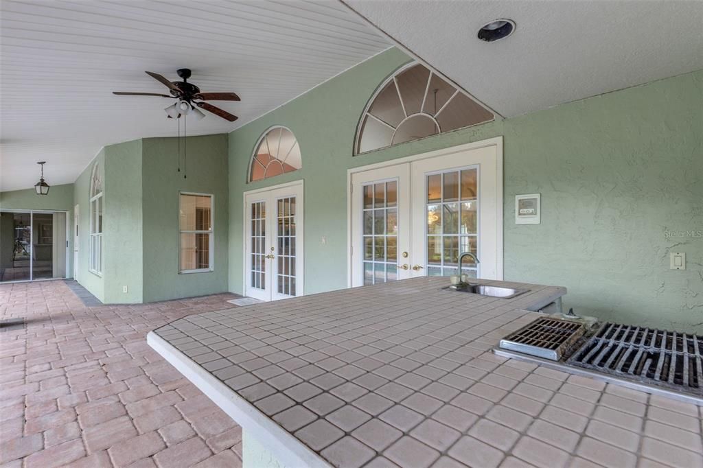 Active With Contract: $450,000 (4 beds, 2 baths, 2829 Square Feet)