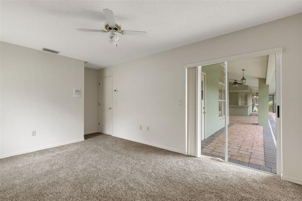 Active With Contract: $450,000 (4 beds, 2 baths, 2829 Square Feet)