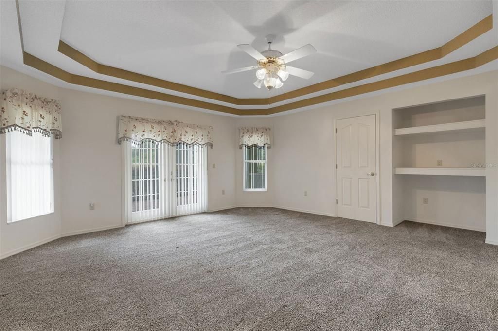 Active With Contract: $450,000 (4 beds, 2 baths, 2829 Square Feet)