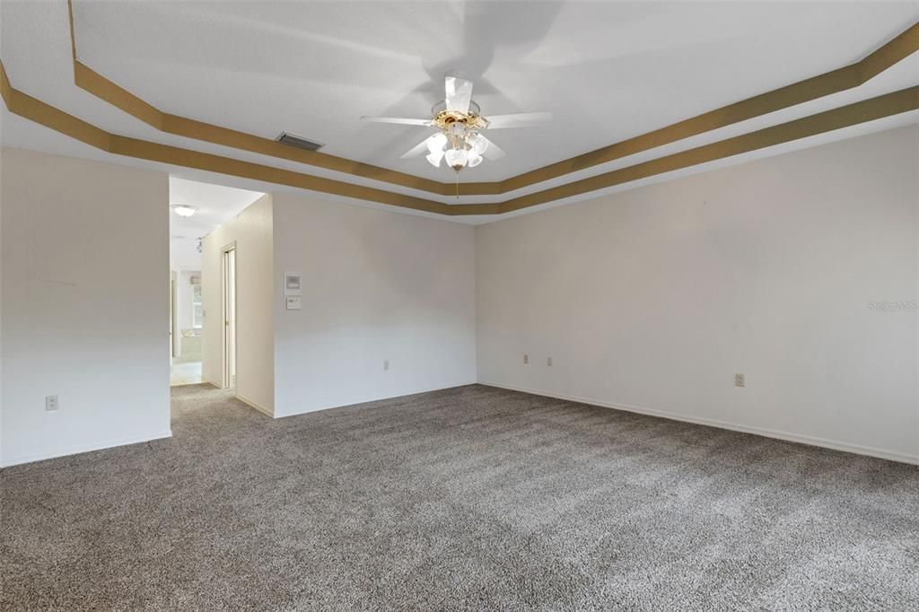 Active With Contract: $450,000 (4 beds, 2 baths, 2829 Square Feet)