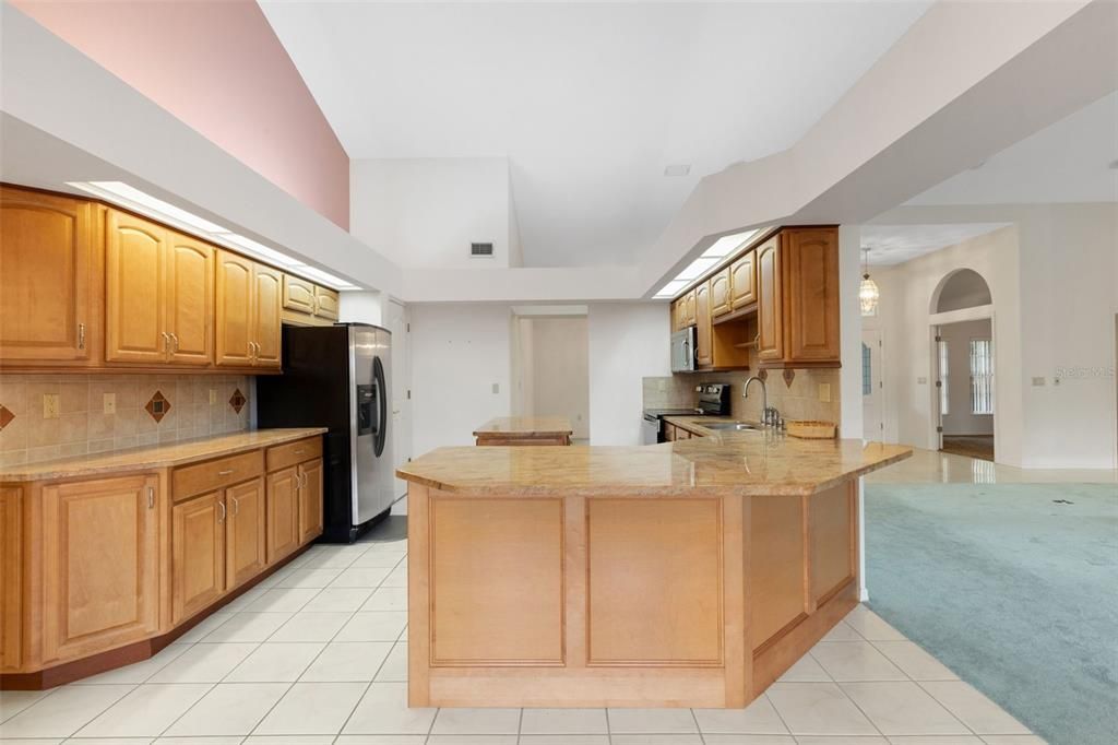 Active With Contract: $450,000 (4 beds, 2 baths, 2829 Square Feet)