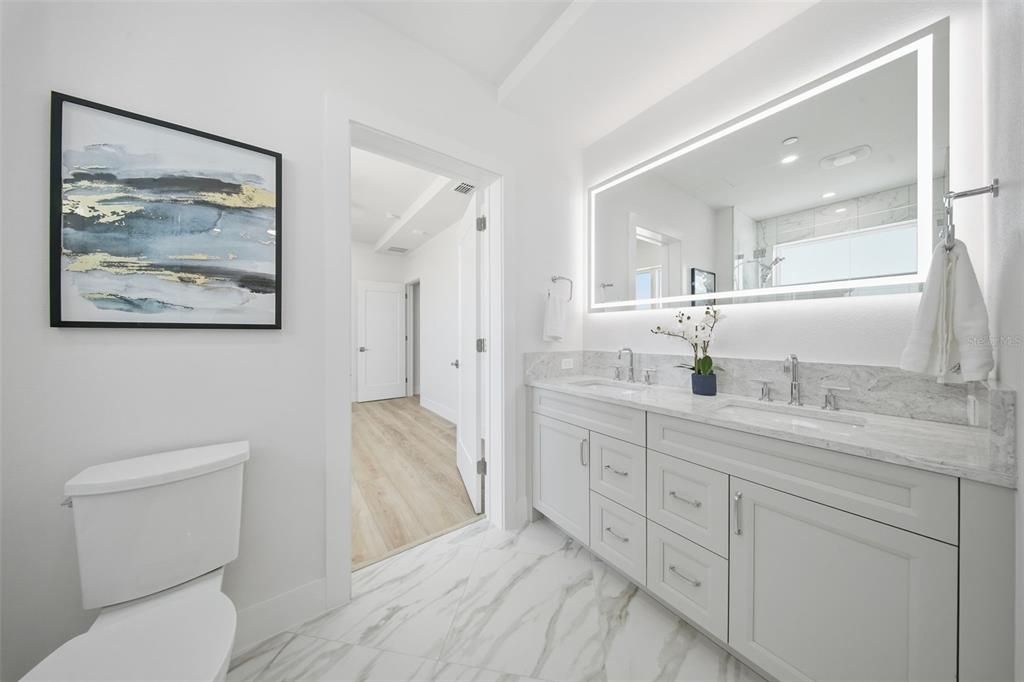 На продажу: $10,675,000 (4 спален, 3 ванн, 3126 Квадратных фут)