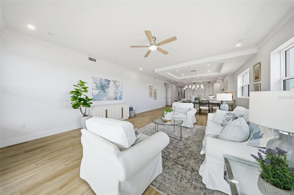 На продажу: $10,675,000 (4 спален, 3 ванн, 3126 Квадратных фут)