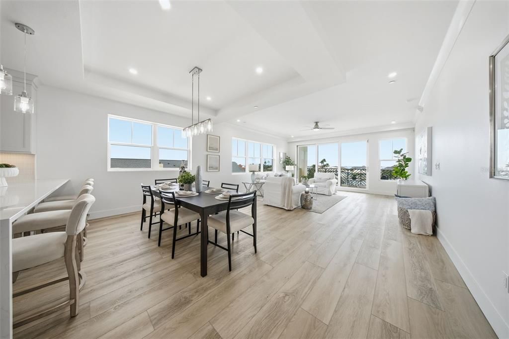 На продажу: $10,675,000 (4 спален, 3 ванн, 3126 Квадратных фут)