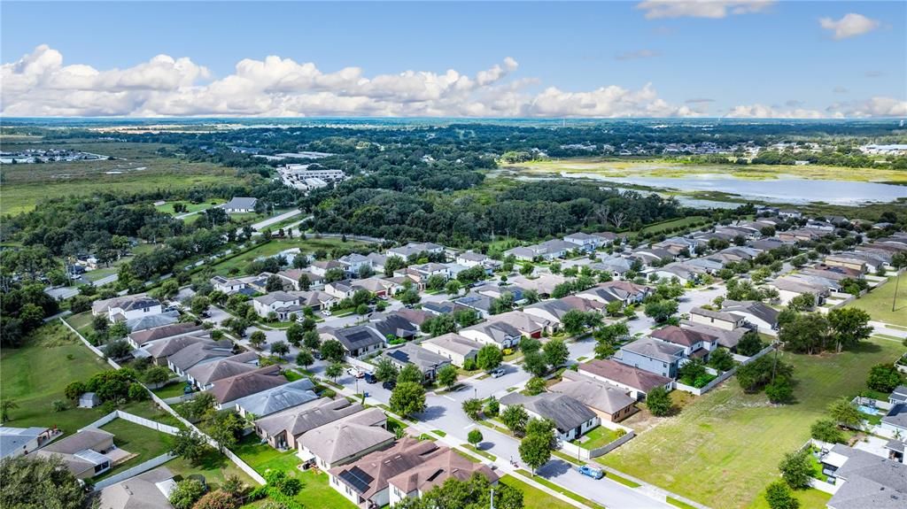 合同活跃: $319,000 (3 贝兹, 2 浴室, 1881 平方英尺)