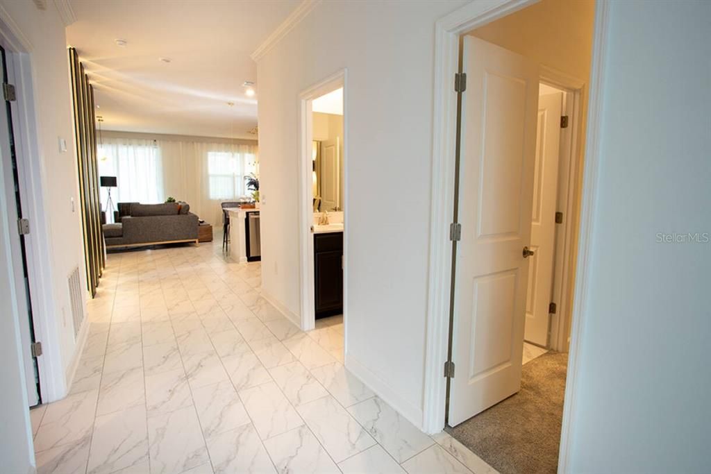 For Sale: $1,150,000 (7 beds, 5 baths, 3994 Square Feet)