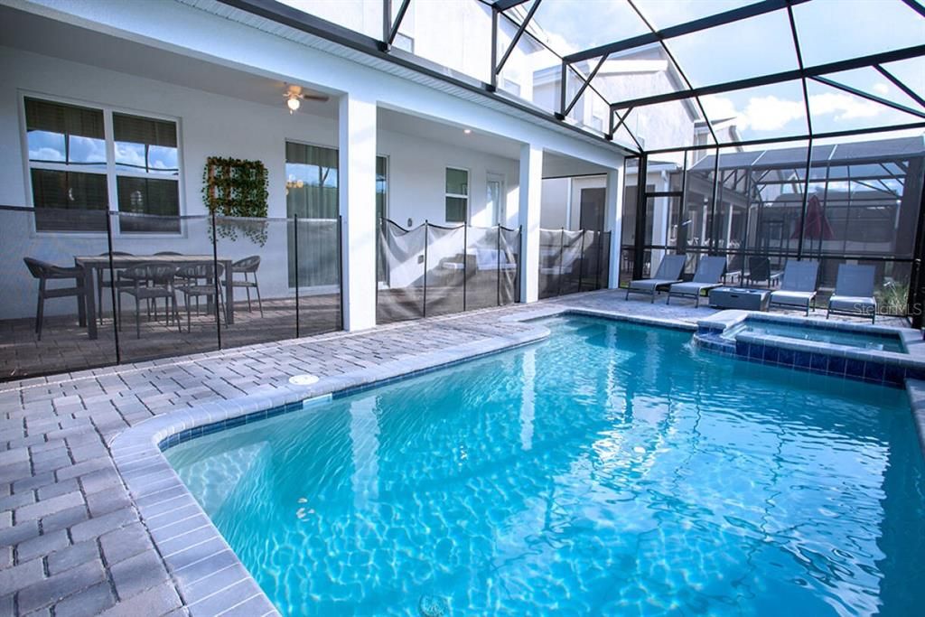 For Sale: $1,150,000 (7 beds, 5 baths, 3994 Square Feet)