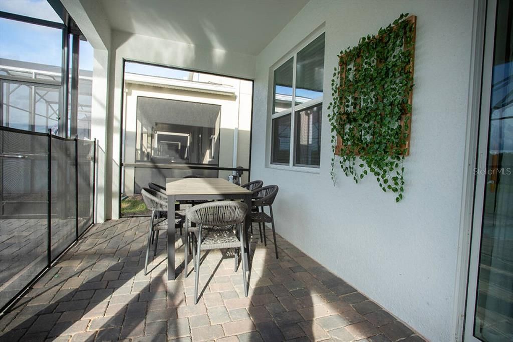 For Sale: $1,150,000 (7 beds, 5 baths, 3994 Square Feet)