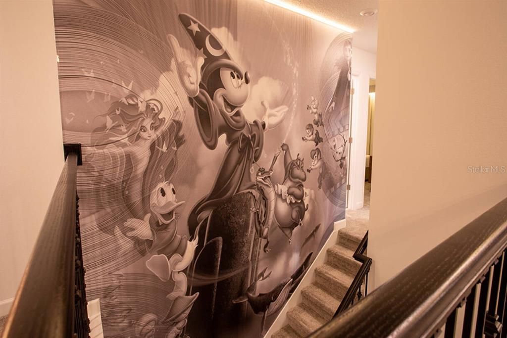 For Sale: $1,150,000 (7 beds, 5 baths, 3994 Square Feet)