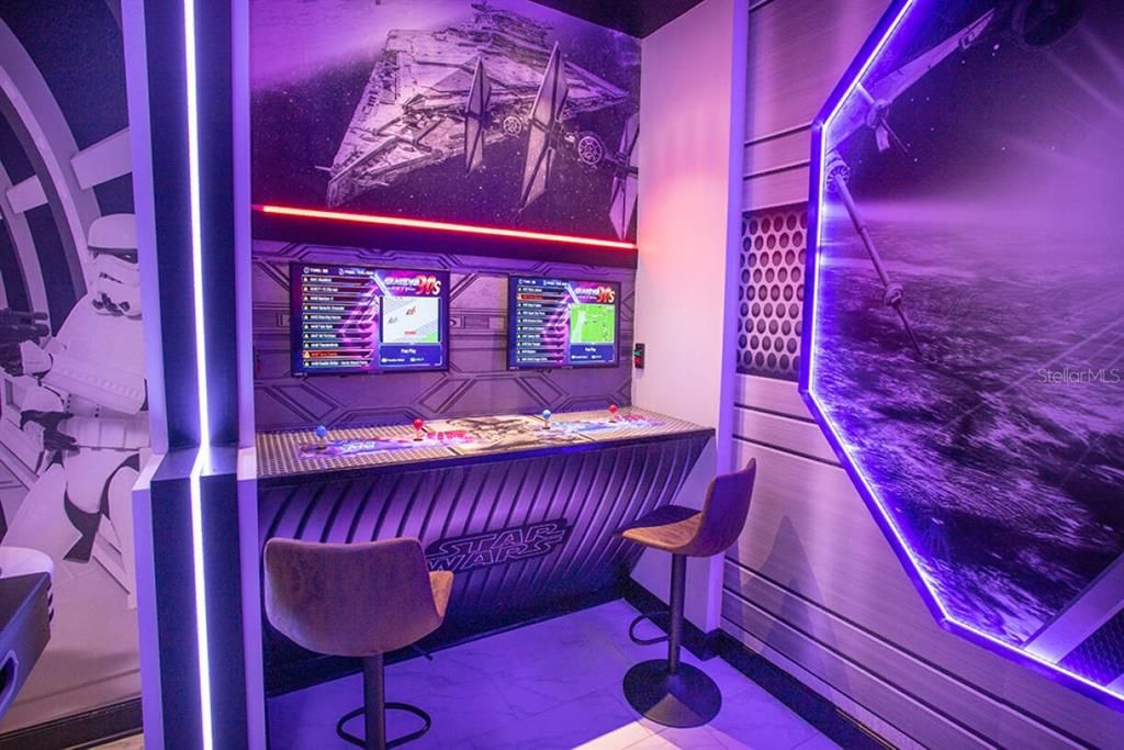 For Sale: $1,150,000 (7 beds, 5 baths, 3994 Square Feet)