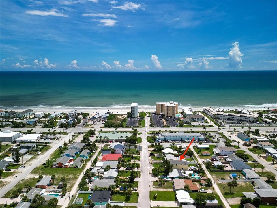 На продажу: $899,000 (4 спален, 2 ванн, 2204 Квадратных фут)