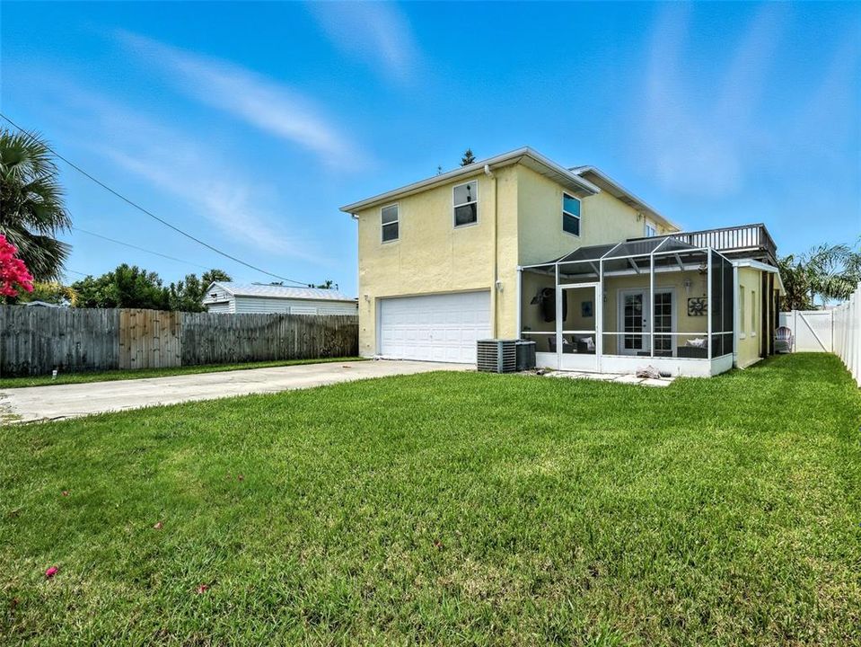 En Venta: $899,000 (4 camas, 2 baños, 2204 Pies cuadrados)