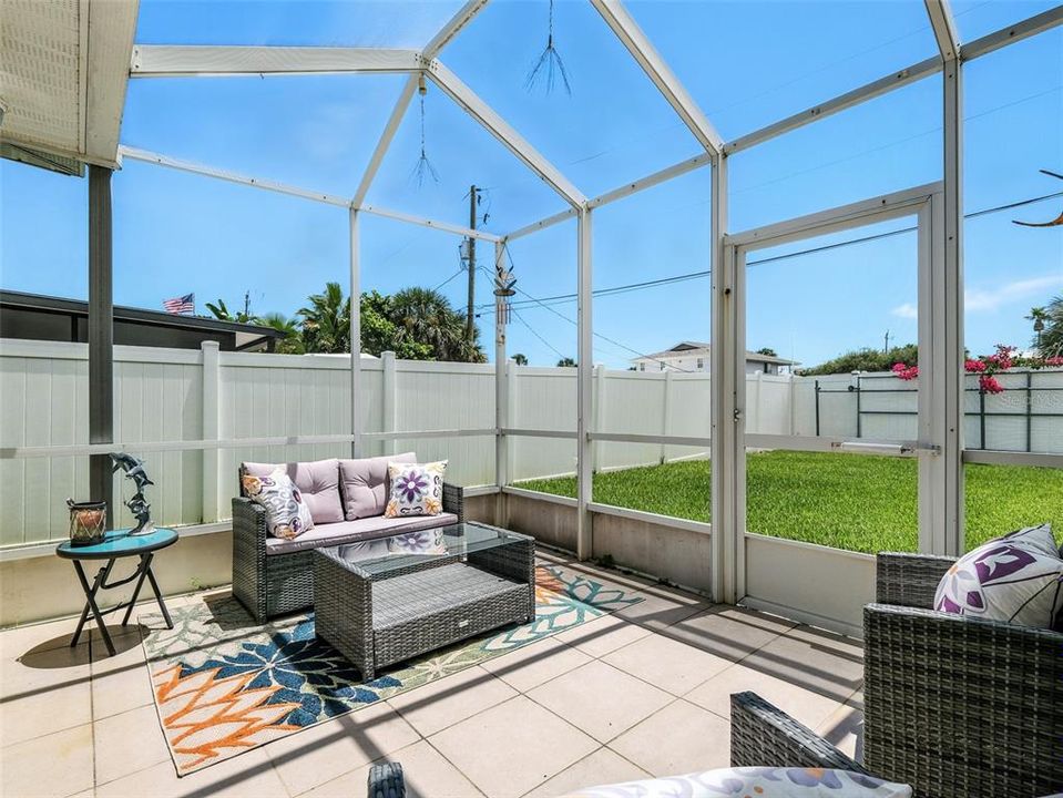 En Venta: $899,000 (4 camas, 2 baños, 2204 Pies cuadrados)